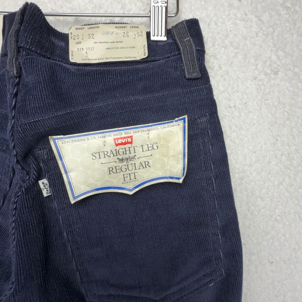 Vintage Levis 519 1517 Corduroy Pants Navy Blue Straight Regular Fit 29x32 USA